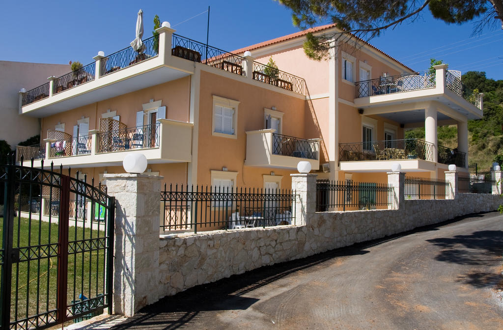 Lazaratos Hotel Kouvalata Luaran gambar
